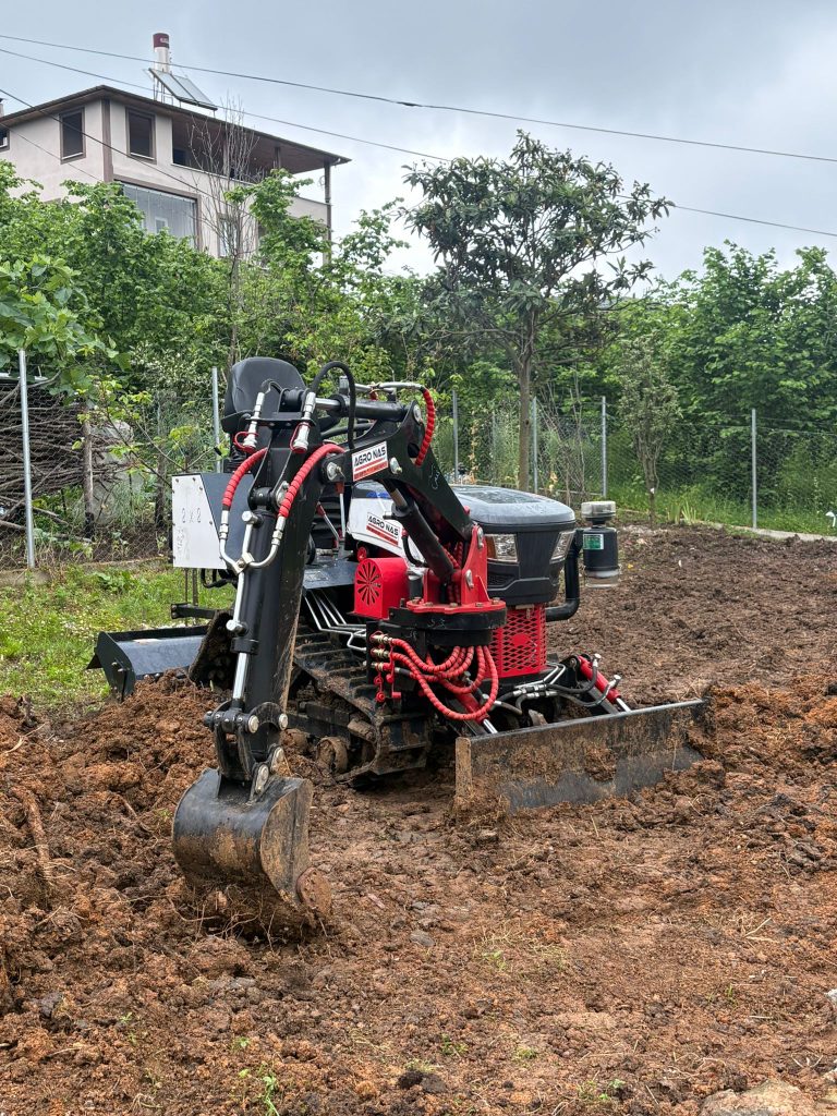 35-HP-PALETLİ-EKSKAVATORLU